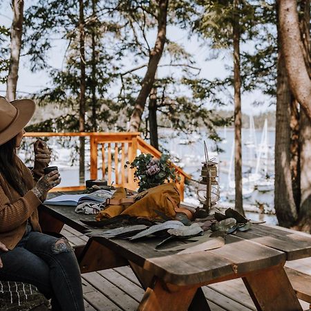 Page'S Resort & Marina Gabriola エクステリア 写真