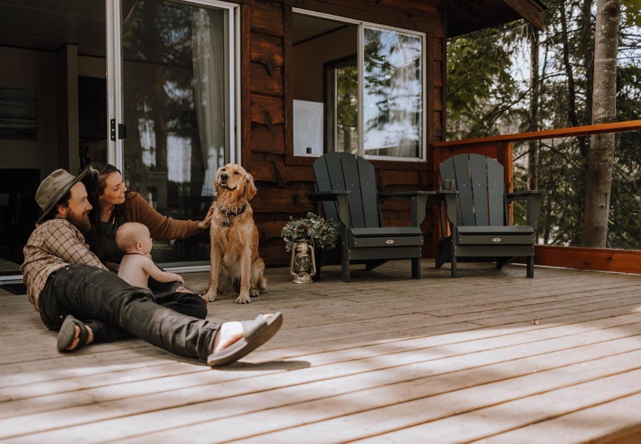 Page'S Resort & Marina Gabriola エクステリア 写真