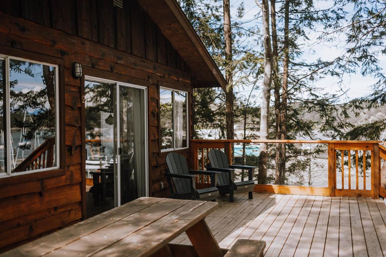 Page'S Resort & Marina Gabriola エクステリア 写真