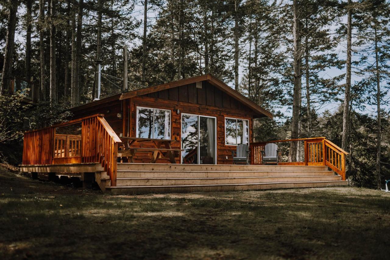 Page'S Resort & Marina Gabriola エクステリア 写真